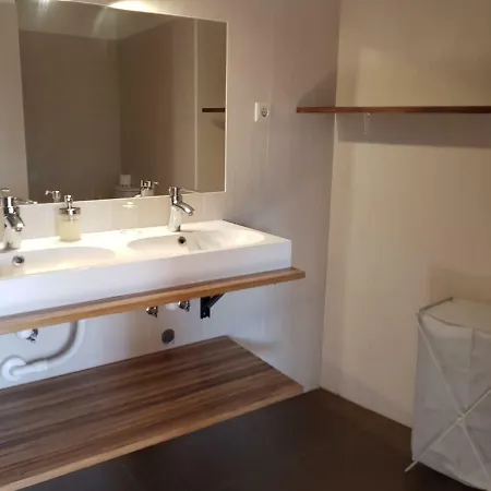 3 Bed Apartmán